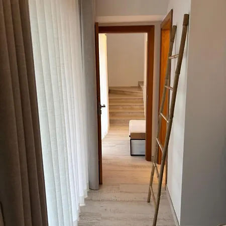 Colina מונקאראפאצ'ו